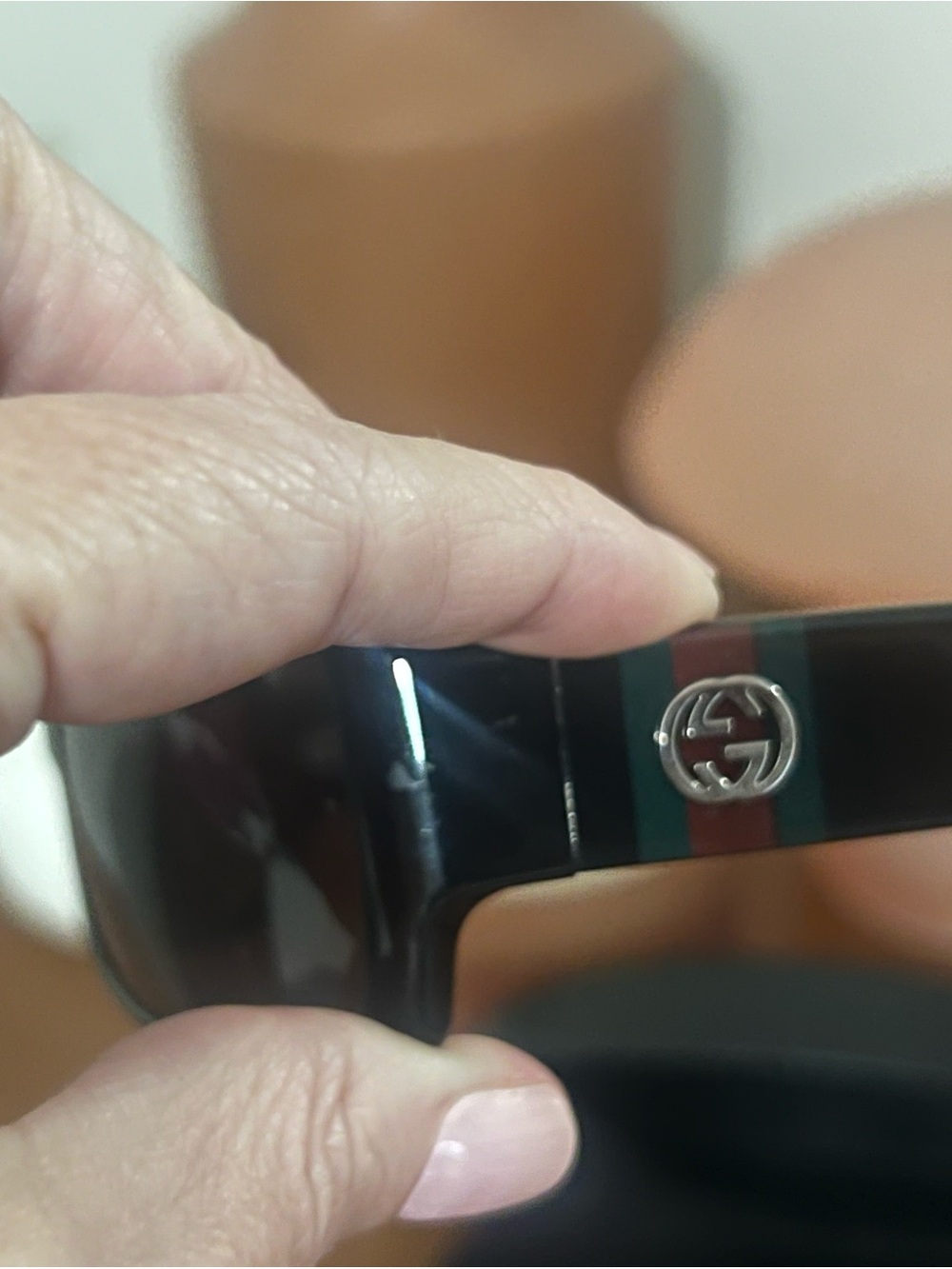Vintage Y2K era Gucci Black Sunglasses with Silver GG Accent - Picture 3 of 4